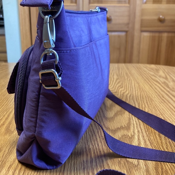 Baggallini Original Every Day Bag RFID Crossbody - Picture 6 of 9